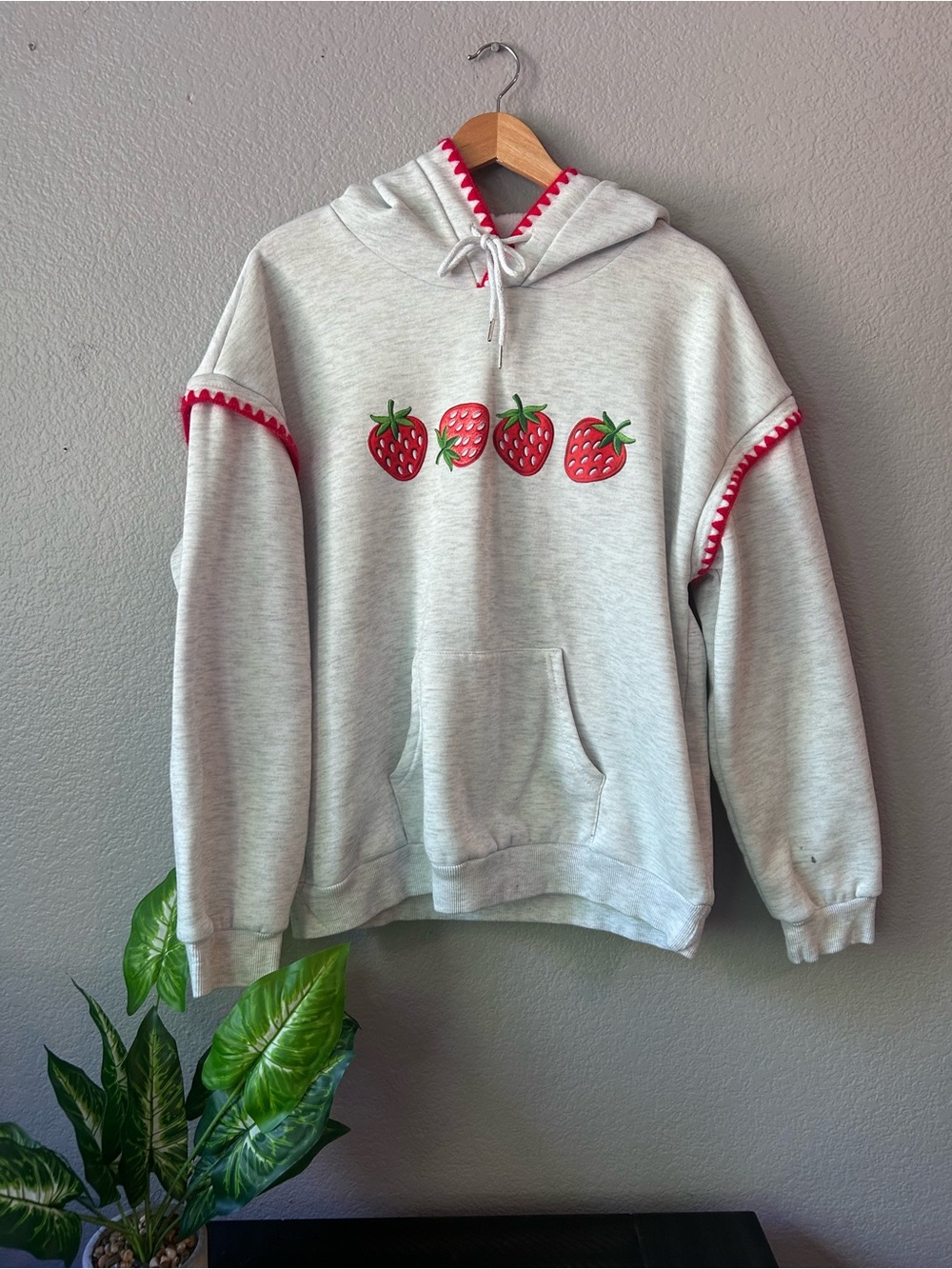Playful Strawberry Graphic Hoodie - Light Gray with Red Trim Size XL